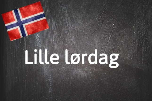 Lille Lørdag means little Saturday.