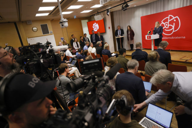Sweden’s ruling Social Democratic Party backs Nato bid