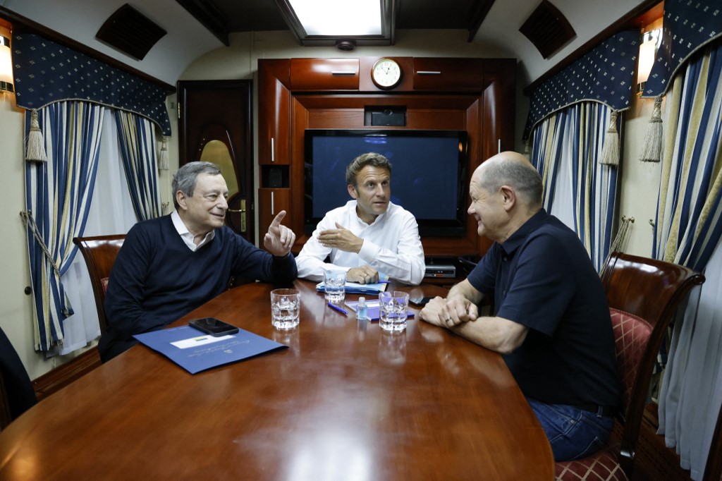 Macron, Scholz dan Draghi di kereta ke Ukraina
