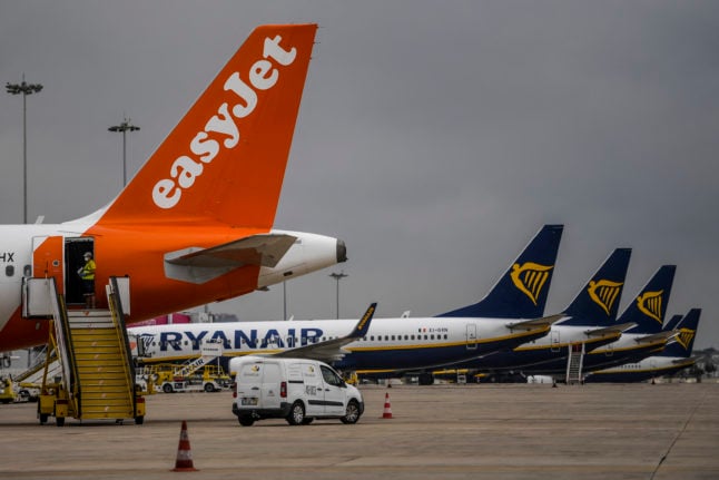Staff of multiple budget airlines, including Ryanair and easyJet, will participate in a 24 hour strike in Italy on Saturday.