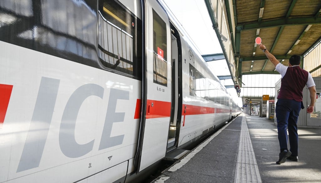 Deutsche Bahn train