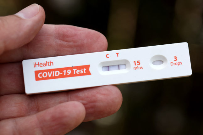 Covid-19: European summer holidays threatened by rise of subvariants