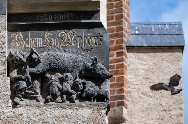 Anti-Semitic church carving can stay, German court rules