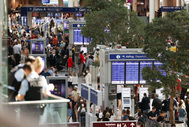 Düsseldorf airport chaos