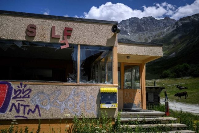 The Super Saint Bernard ski resort in Switzerland's southern Wallis canton, near the Italian border, has been abandoned since 2010. Photo: Fabrice COFFRINI / AFP