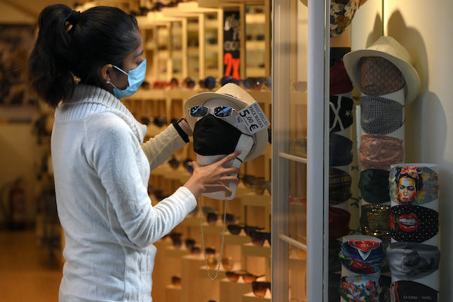 Covid face masks in Spain