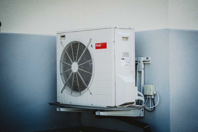 Getting permission for air conditioners is a little difficult in some parts of Switzerland. Photo by Carlos Lindner on Unsplash