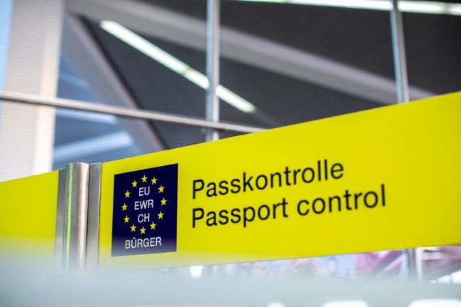 immigration passport control Germany austria airport
