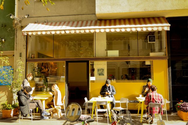 vienna cafe bar outdoor seating