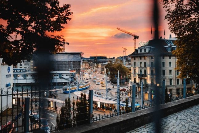 Is Zurich a gilded cage? Photo by Rico Reutimann on Unsplash