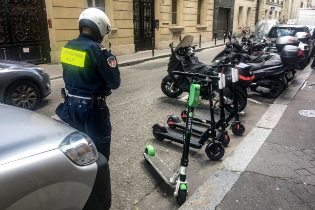 Paris brings in new parking fees for motorbikes and scooters
