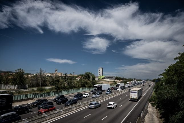 Red summer traffic alert on roads across France this weekend