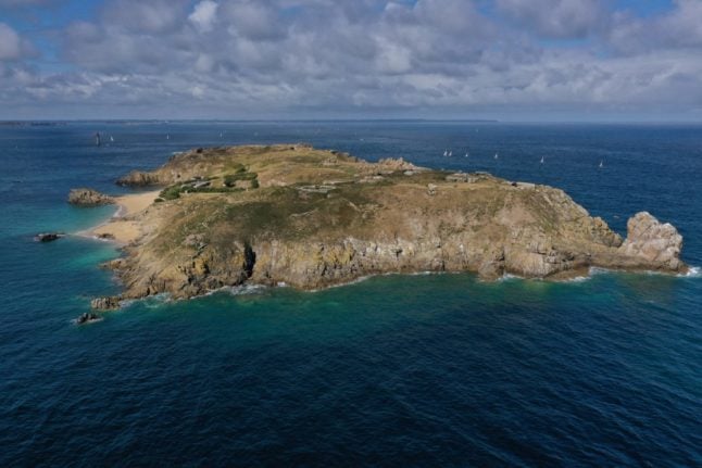 Mine-riddled French island becomes unlikely walkers’ paradise