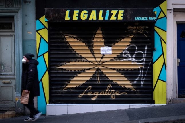 ‘Public opinion is ready’ – These French senators want to legalise marijuana