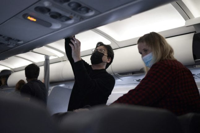Masks still compulsory on planes in Spain despite confusion