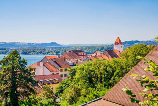 grandson lake Neuchatel swiss villages