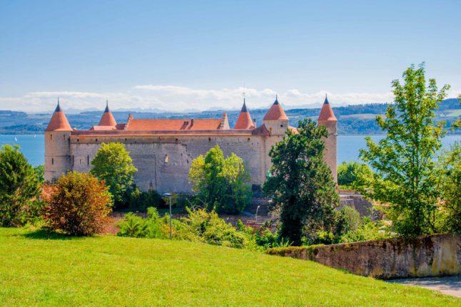 grandson lake neuchatel swiss villages