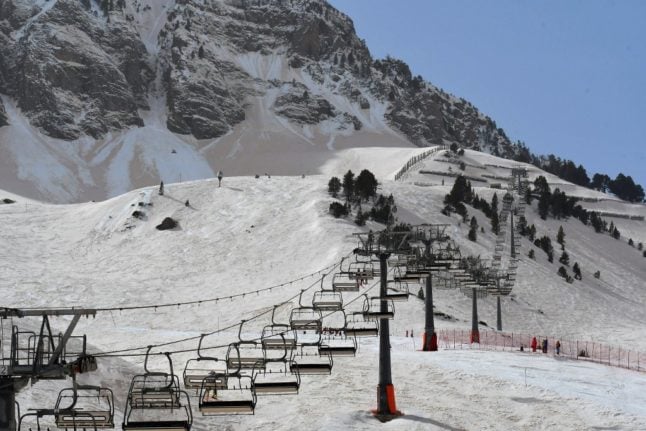 'Slower lifts': What ski resorts in France will do to save energy this winter