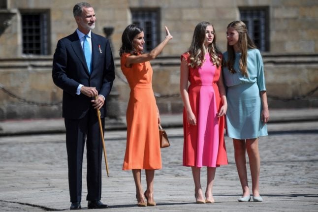 What do Spaniards think of their royal family?