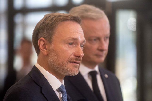 French Minister of the Economy and Finance Bruno Le Maire (R) and German Finance Minister Christian Lindner