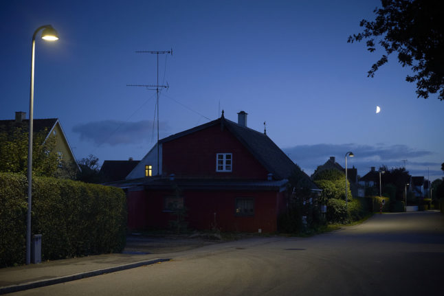 Danish local governments consider cutting streetlights to save energy