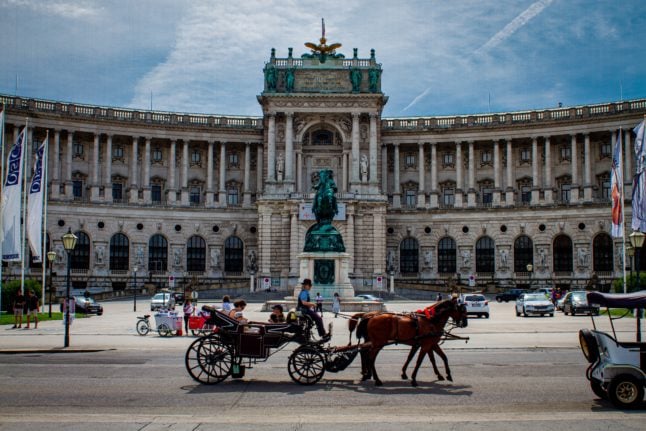 Tell us: Are there things that foreign residents in Vienna absolutely should (or shouldn't) do?
