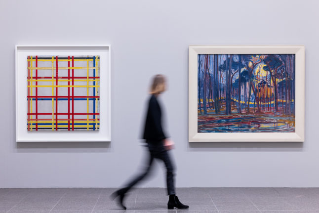 Mondrian painting hanging upside down for 77 years: German museum curator