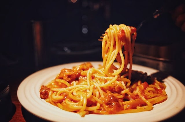 Plate of spaghetti pasta.