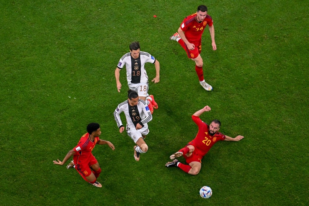 Spain and Germany draw in tightly fought second World Cup match
