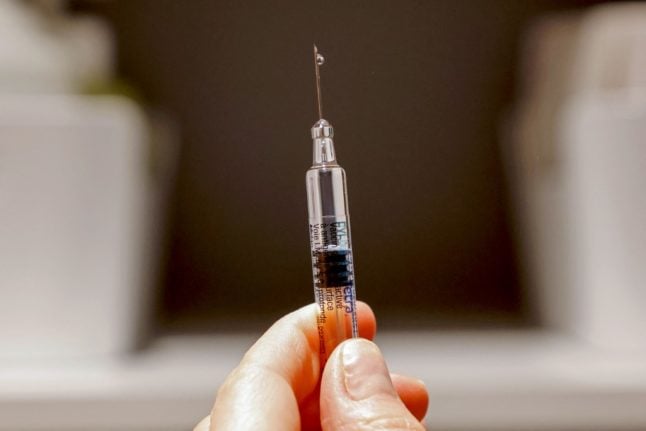Flu vaccine opens to all adults in France: What you need to know