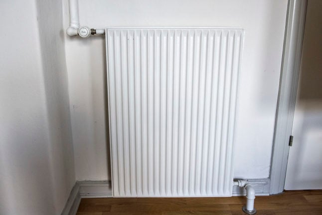 Danish housing companies ask residents to turn on radiators