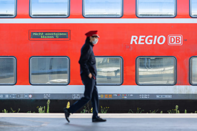 Deutsche Bahn rolls out gender-neutral uniform policy