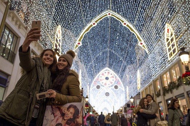 Kota-kota di Spanyol dengan lampu Natal terbaik