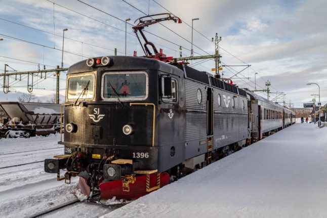 Swedish rail company SJ to pay back cash for Christmas tickets