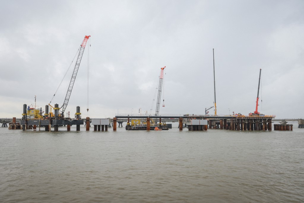 Germany to welcome first floating gas terminal