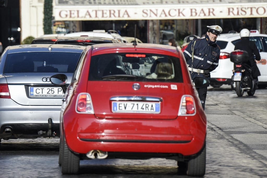 Will Italy extend current rules on UK driving licences this Christmas?