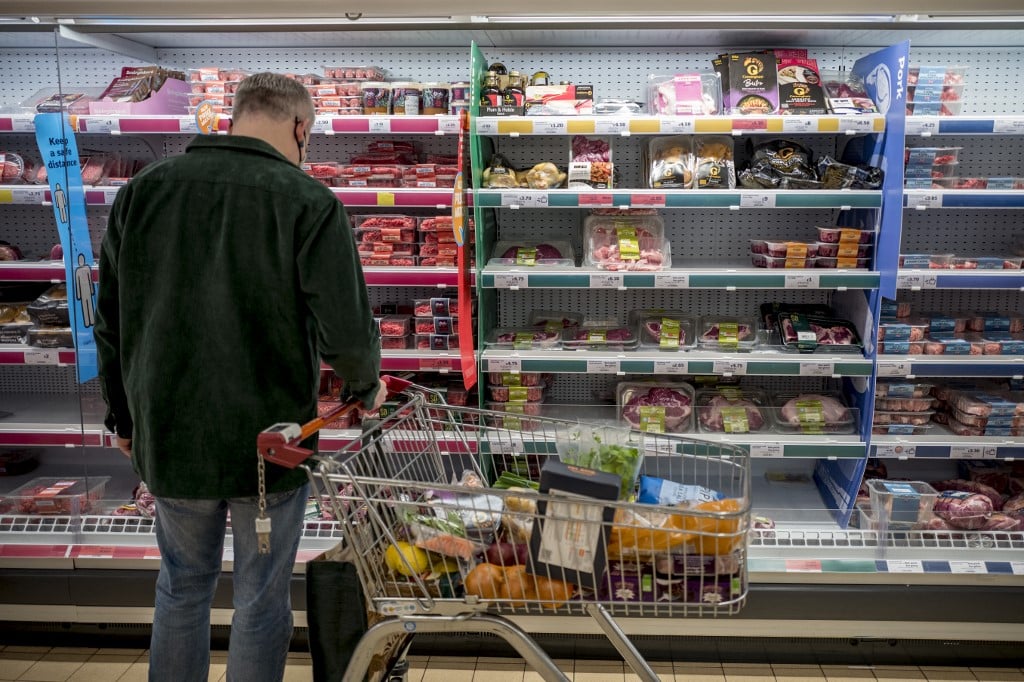 Spain axes VAT on basic foods to ease inflation pain