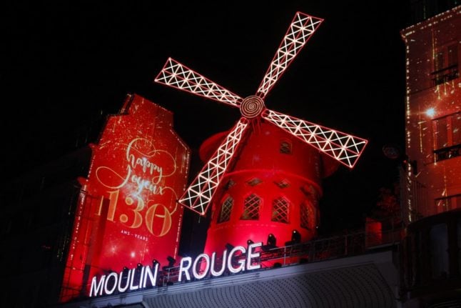 Animal rights activists blast Paris’ Moulin Rouge over snake act