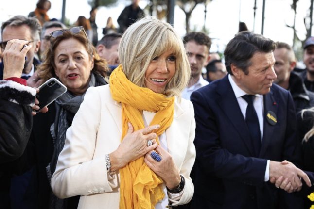 French 'first lady' backs calls for controversial school uniforms