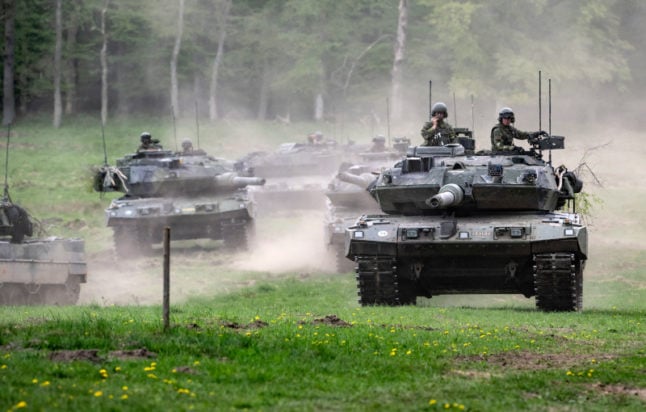 Sweden doesn't rule out sending Leopard tanks to Ukraine