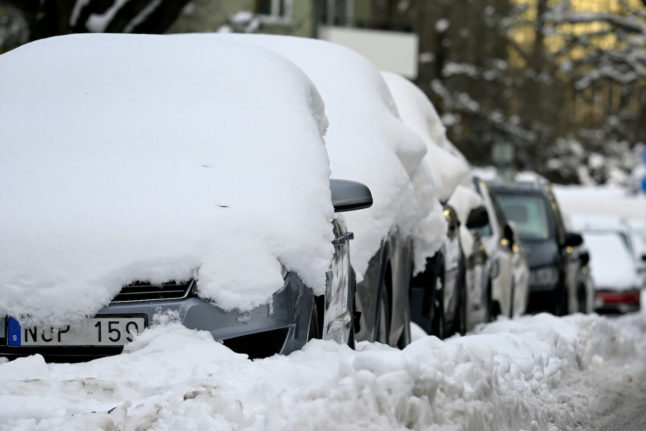 Weather warnings map: Heavy snowfall set to batter southern Sweden