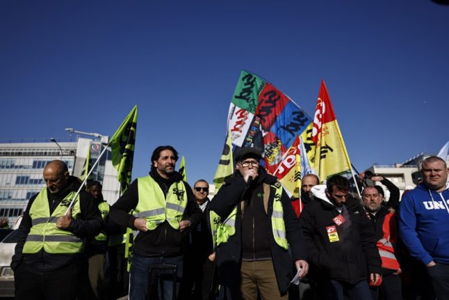 French train services cancelled on Wednesday after unions continue strike