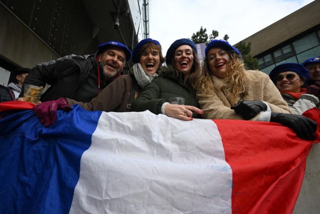 TIMELINE: The 6 steps to becoming French