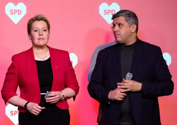 Franziska Giffey (SPD), mayor of Berlin and top candidate of the Berlin SPD, and Raed Saleh, State Chair of the SPD Berlin and Chair of the SPD parliamentary group in the Berlin House of Representatives, speak to party members at the SPD election party.