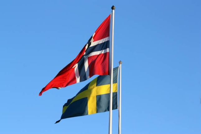 Norwegian Swedish flags