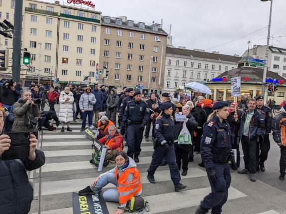 Who are the climate protesters disrupting traffic in Vienna - and why?