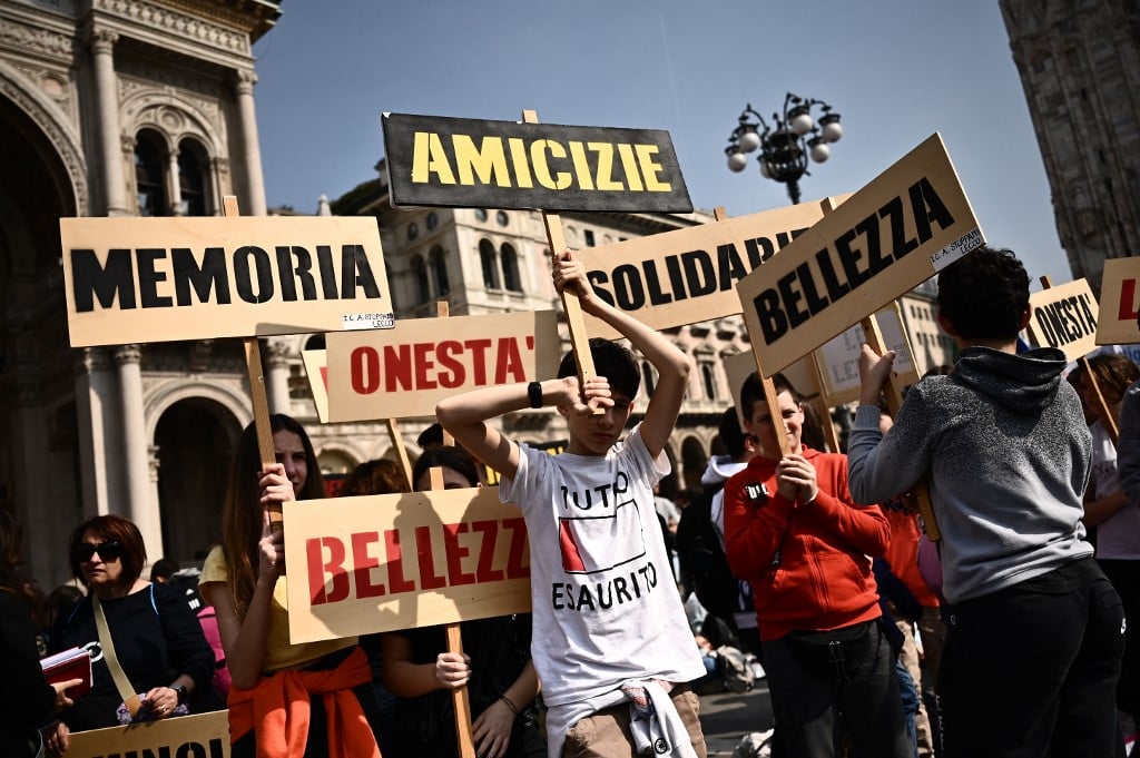 Families demand justice as 50,000 march against Italian mafia