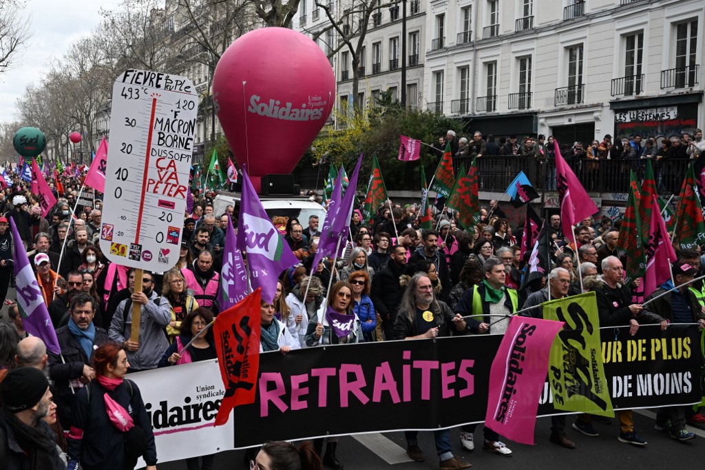 BREAKING: French unions announce new day of strikes against pension reform