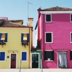 Where do all the native English speakers live in Italy?