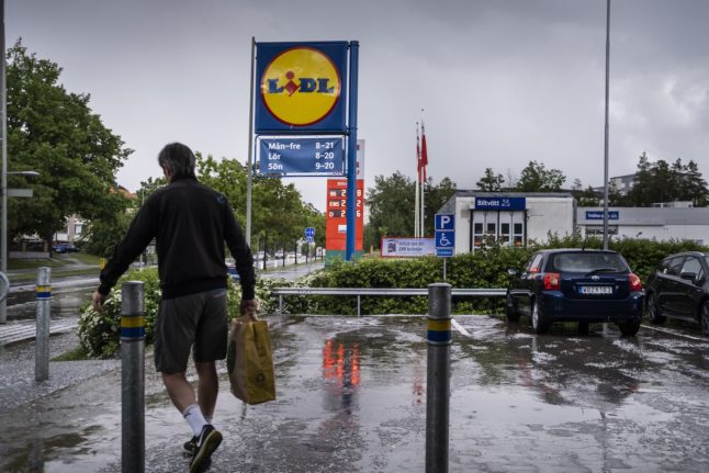 Lidl to cut and freeze food prices '11 percent' in Sweden next week